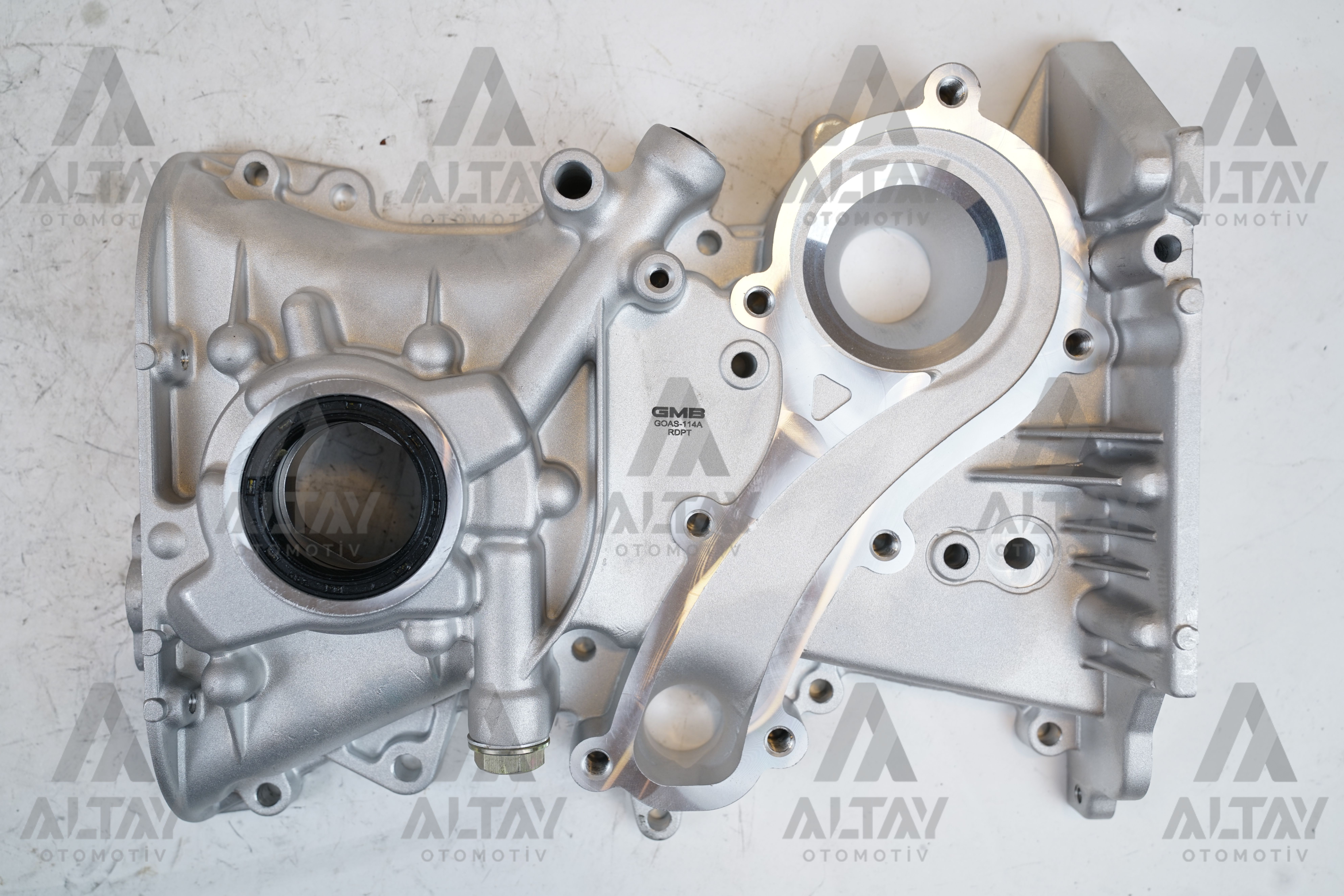 Nissan Almera Yağ Pompa . OEM 13500-5M000/A